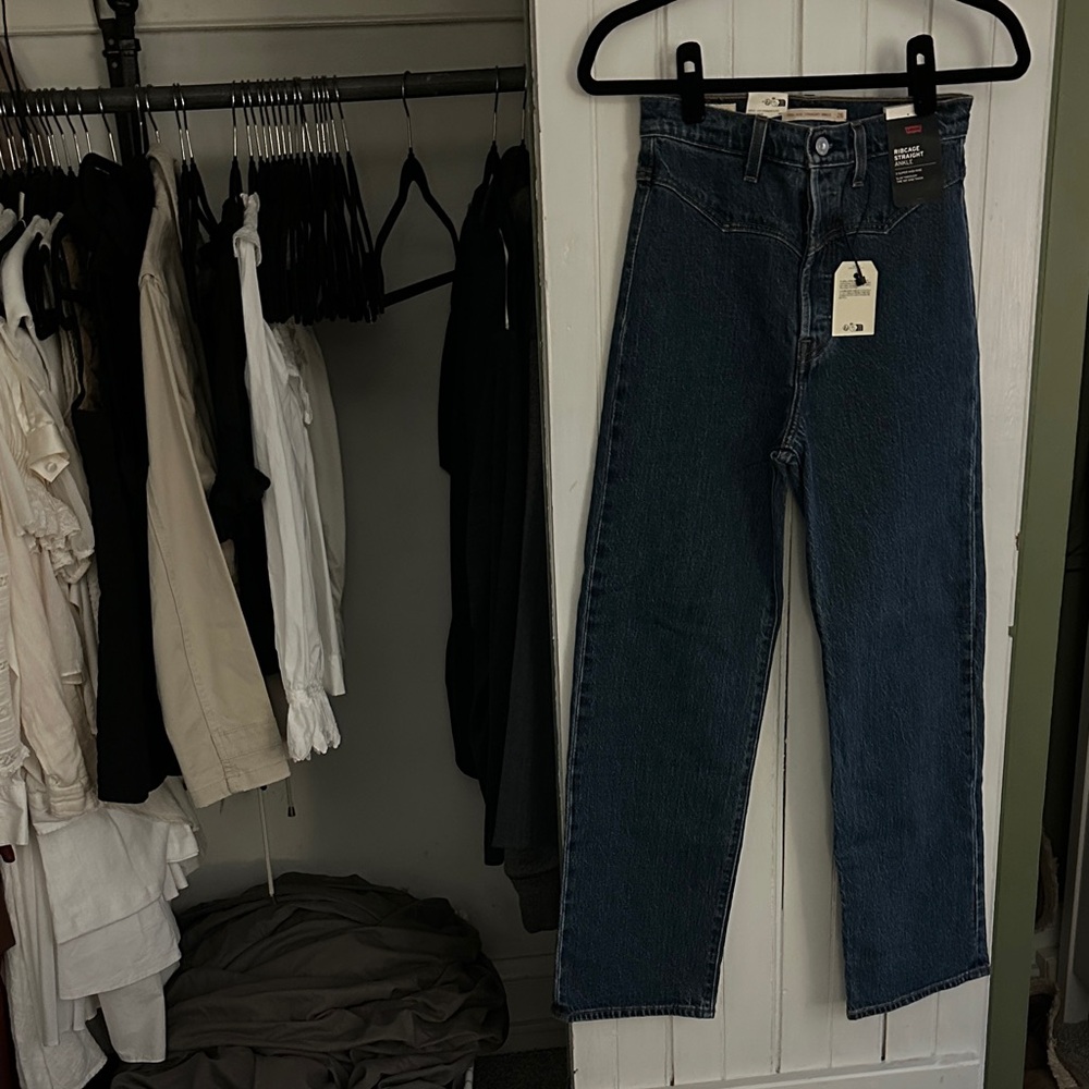 NWT Levi's Ribcage Straight Ankle Western Yoke